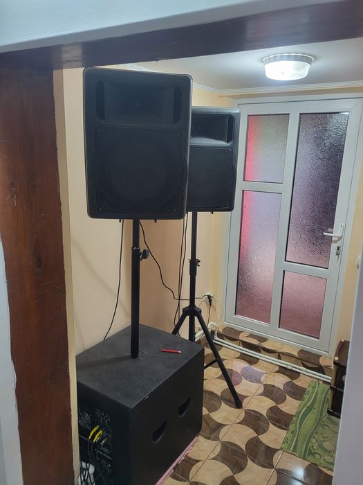 De vinzare boxe active