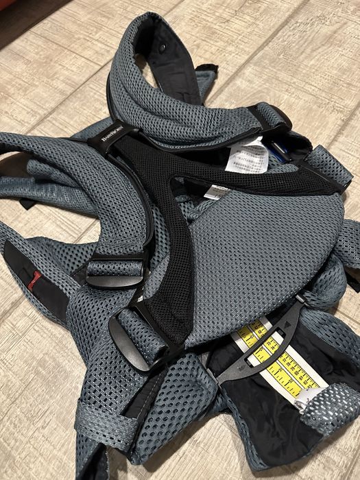 Marsupiu pentru bebelusi BabyBjorn Move anatomic 3D Mesh