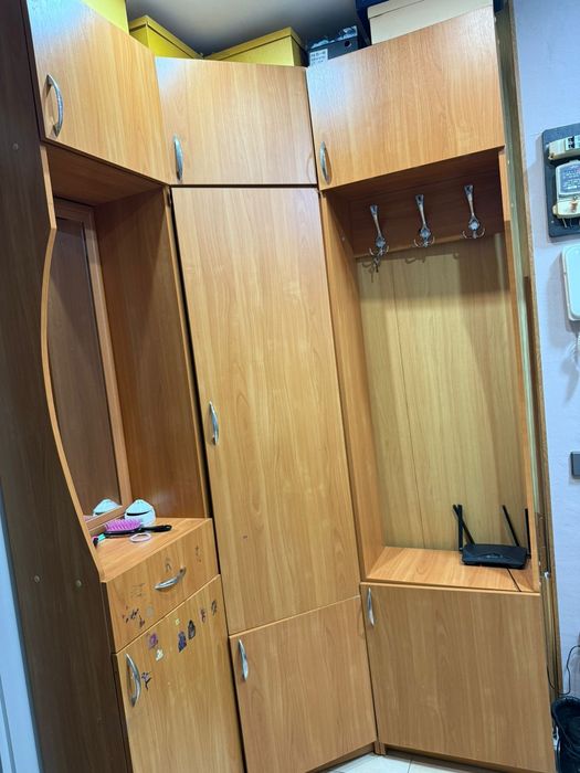 Прихожая угловой шкаф