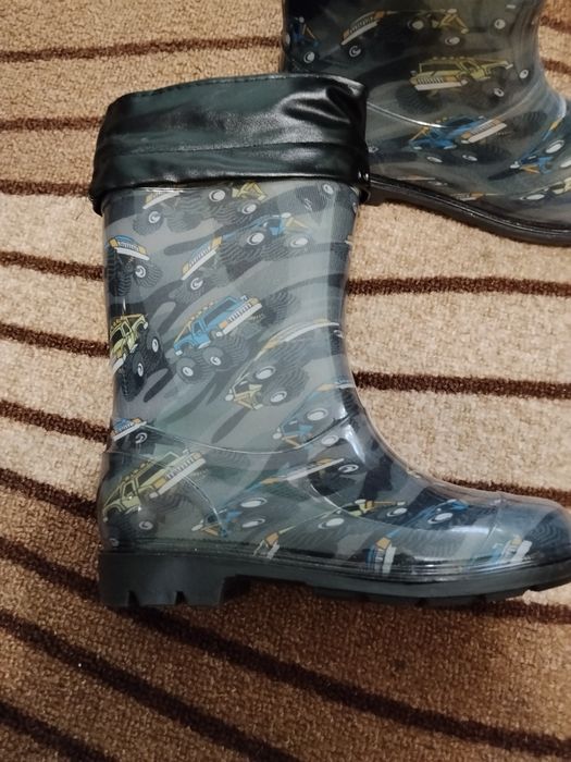 Гумени ботуши против дъжд и сняг
