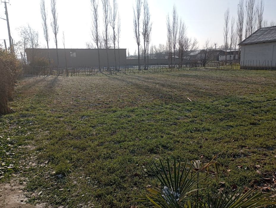 10 sotix yer sotiladi - kelishamiz