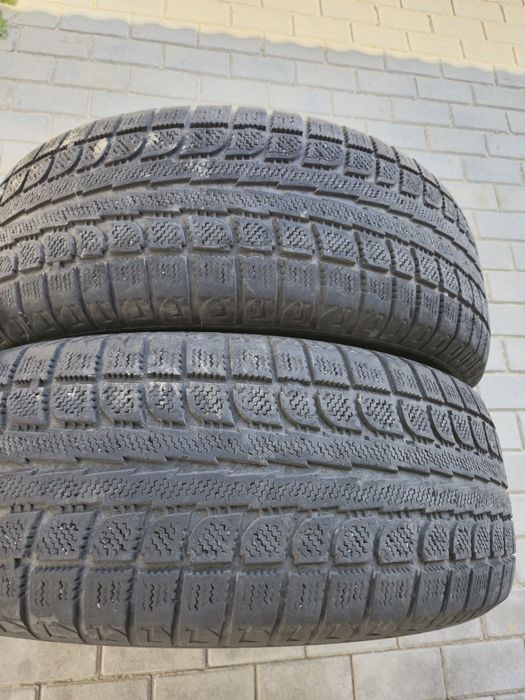 Продам шины на монтеро