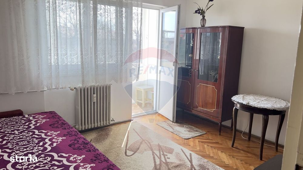 Apartament cu 3 camere de închiriat în zona Podgoria