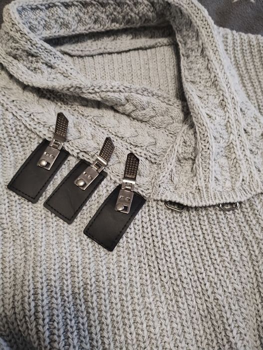 Pulovăr frumos dama M