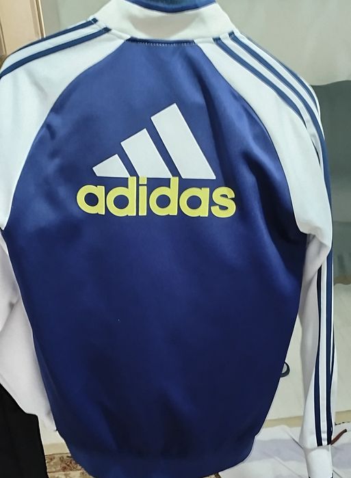 Спортивный костюм Adidas