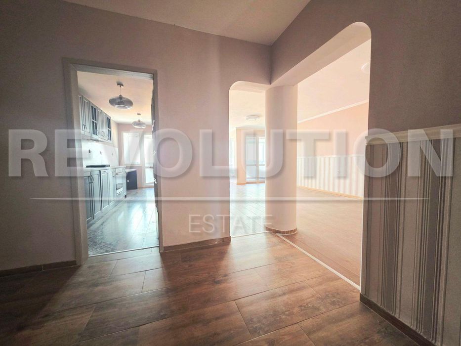 Многостаен апартамент в ж.к. Хладилника