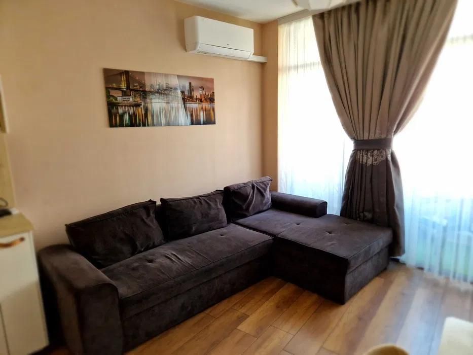 Дава се под наем Двустаен апартамент в Варна, Трошево - 67 кв.м за 650 € - Снимка #1