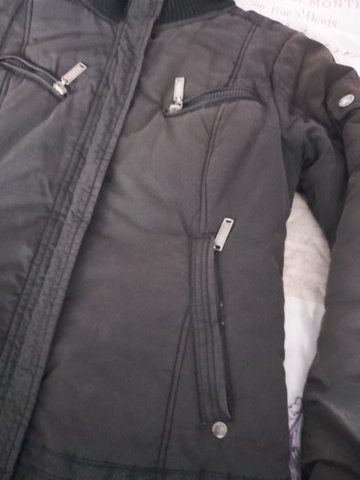 Дамско черно яке от плат