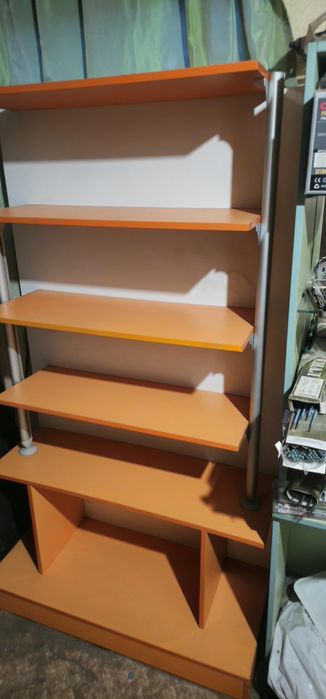 Стеллаж  полки в отличном состоянии