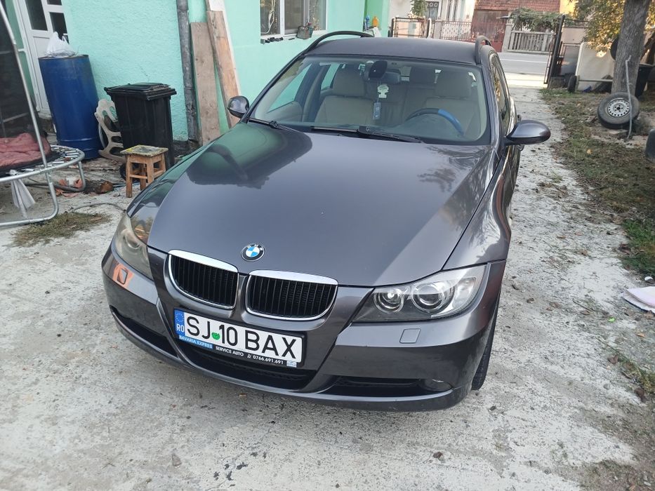 Vand bmw 320d în stare excelenta