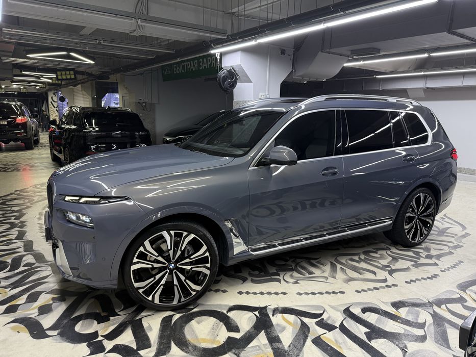 Бмв х7 в отличном состоянии
