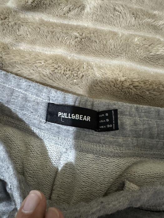 Pantaloni pull and bear