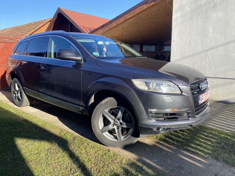 Audi Q7 3.0 TDI recent adus