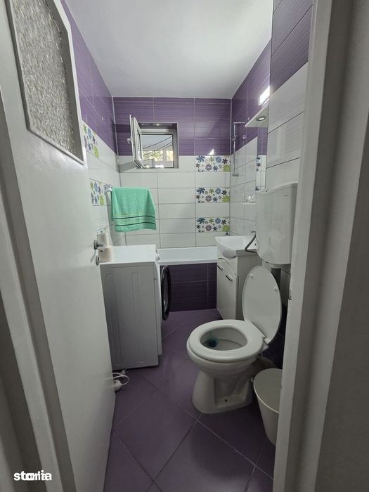 Metrou Favorit // Mobilat/Utilat // Luminos