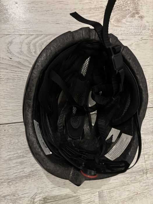 Каска(helmet),за колело,кънки и други спортове