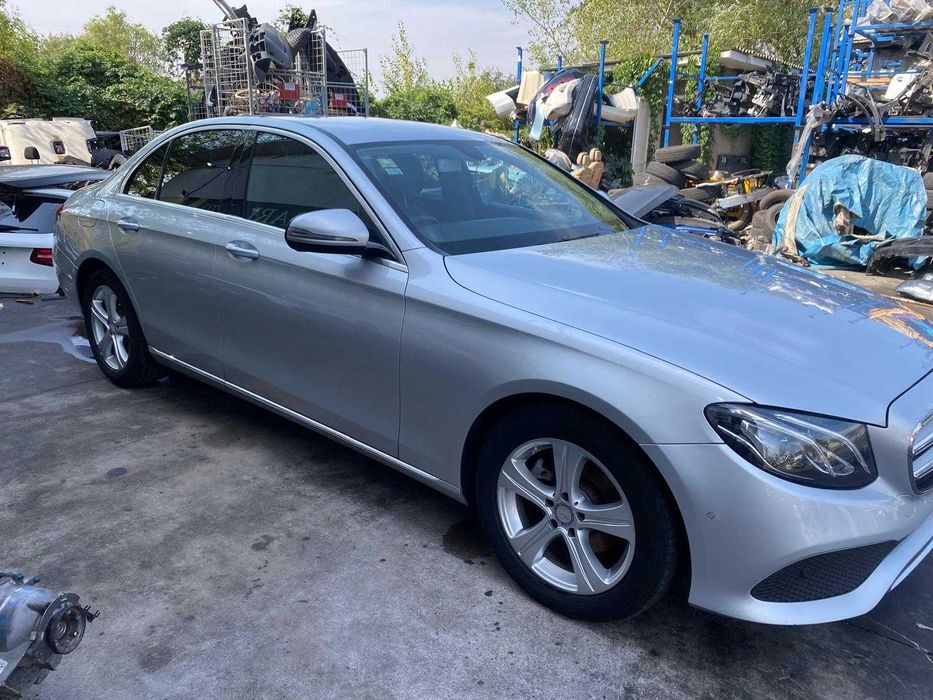 Dezmembrez mercedes e class w213 2.0d/bara w213/far w213/capota w213/