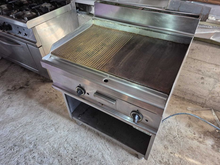 Grill profesional de banc GIGA