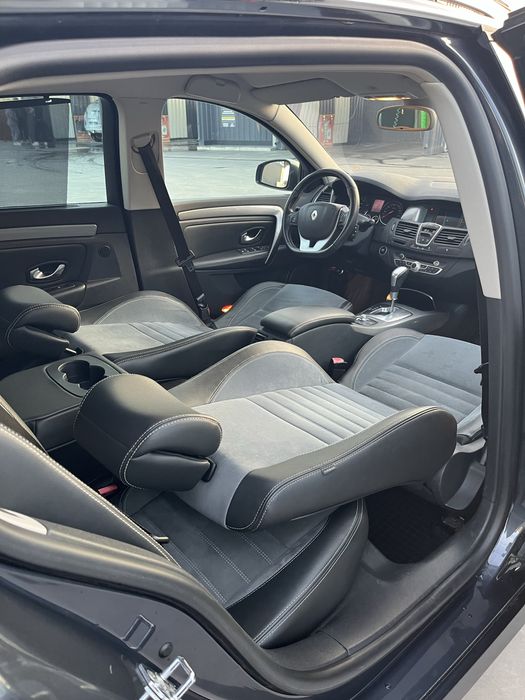 Renault Laguna 3 2012 2.0 dCi 4Control Bose