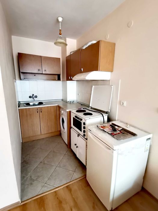 Дава се под наем Едностаен апартамент в Бургас, Възраждане - 38 кв.м за 229.5 € - Снимка #2