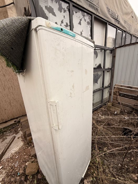 Продам холодильник за