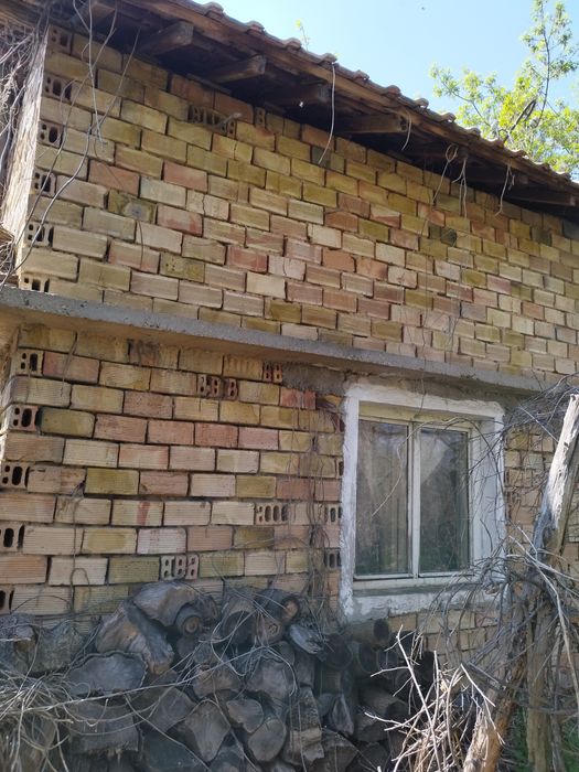 Къща за продан в с.Караманово