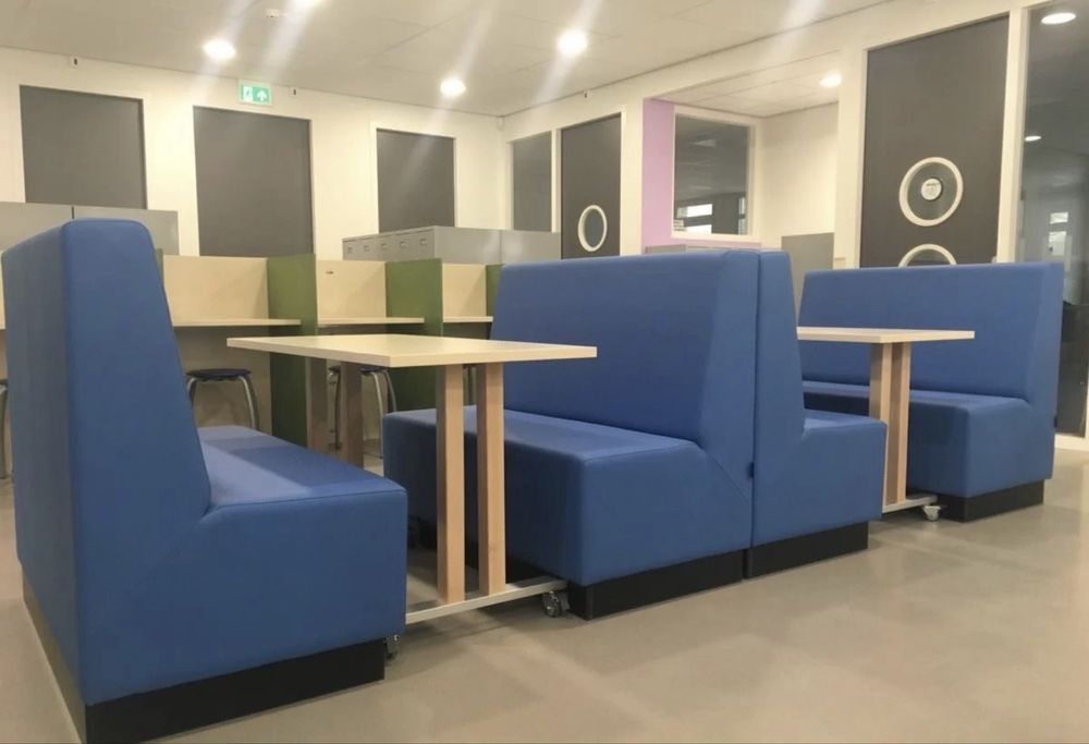 Диваны столы и стулья для кафе и ресторанов