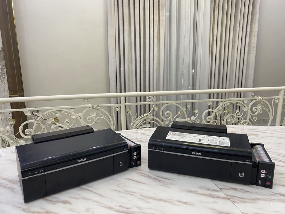 Продам принтер Epson l 800