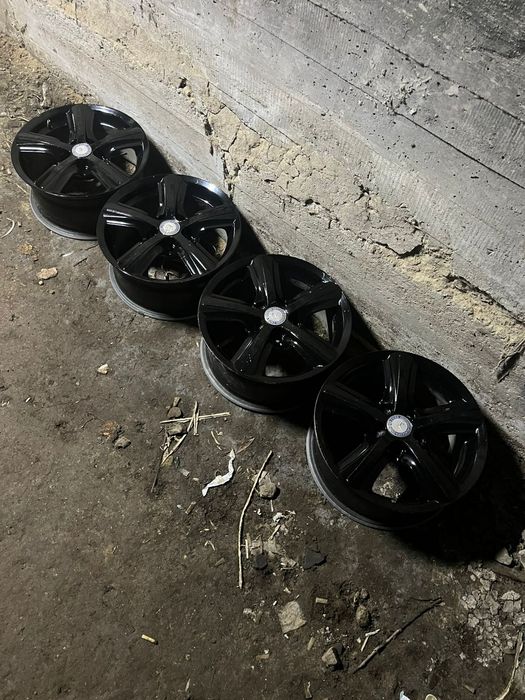 Продам комплект R-15 (5/112)