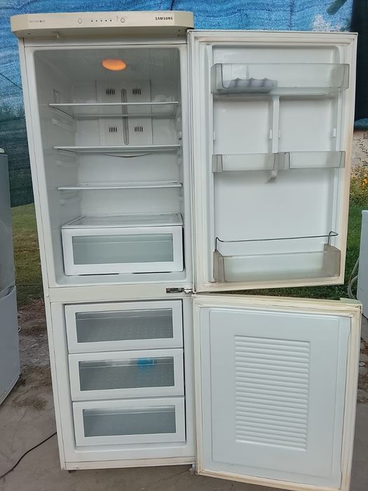 Продам холодильник Самсунг