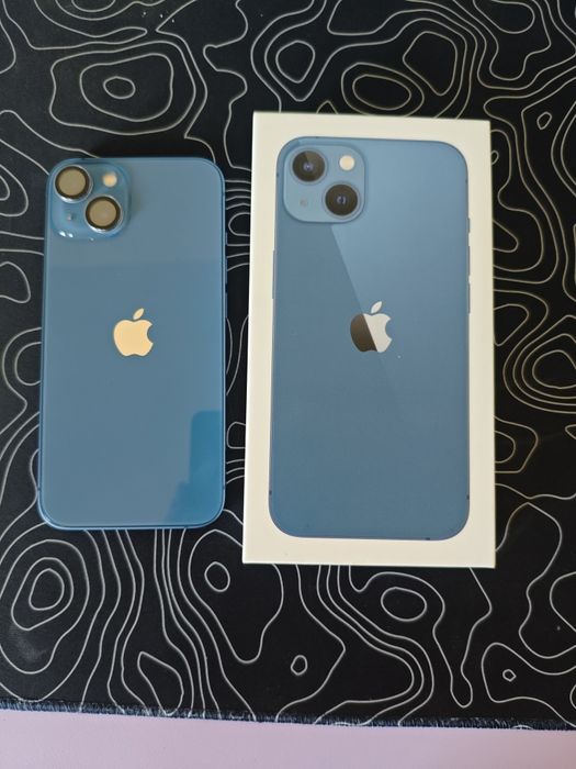 Iphone 13 128gb синий + 11 чехлов