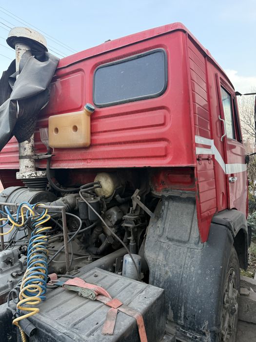 Kamaz tigach 1989 yil xolati yaxshi 3-4 oysan beri turbti yurb rurgan