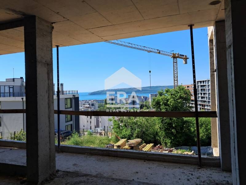 Продава се Тристаен апартамент в Варна, Бриз - 137 кв.м за 2106 €/кв.м - Снимка #2