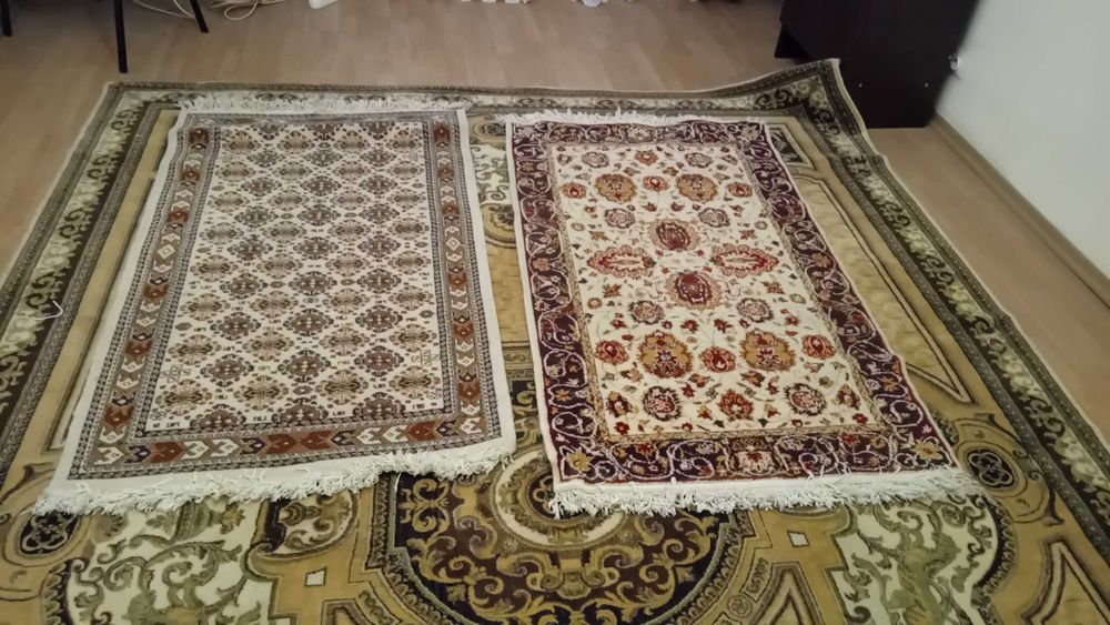 Vand 3 covoare in stare foarte buna
