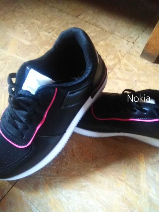 Нови маратонки 40 номер