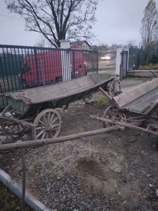 Vând căruță pefect functionala in stare foarte buna