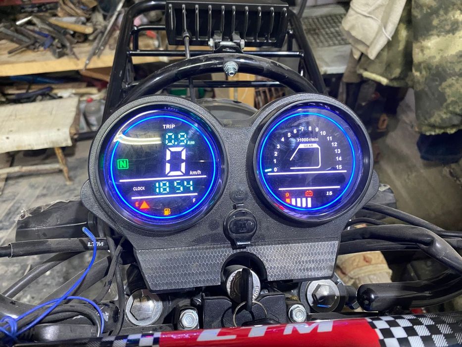 Мотоцикл ЛТМ 250