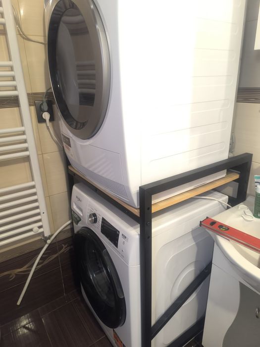 Стойка за сушилна върху пералня