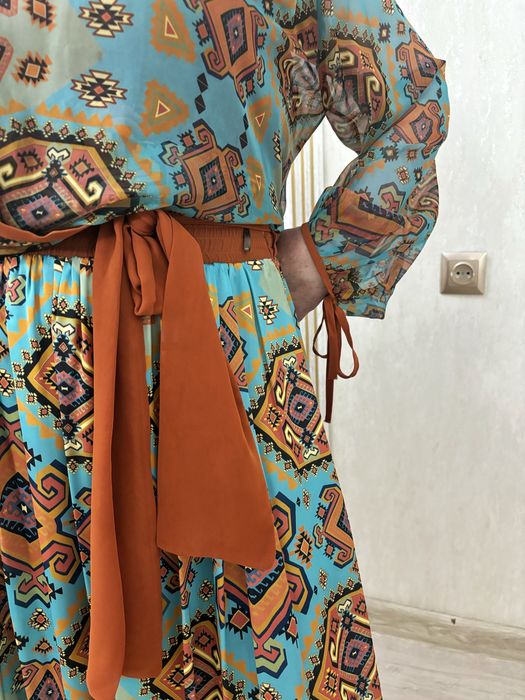 Продаю платье элегантное Турция