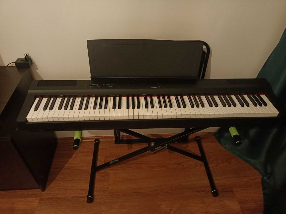 Vand pian Yamaha P125a 88 clape cu pedala