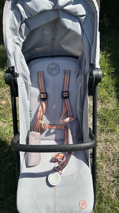 Лятна количка Cybex Beezy Lava Grey