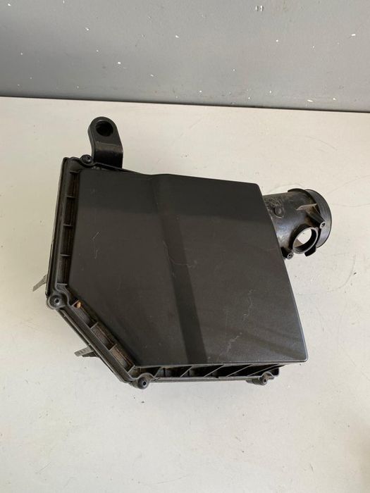 Carcasa Filtru Aer Volvo S60 V60 V60CC S90 V90 XC60 XC90 2016+ 31474862