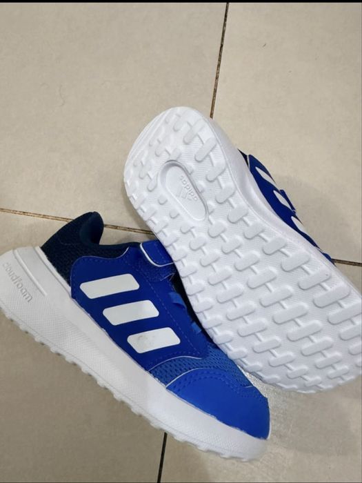 Adidasi adidas noi