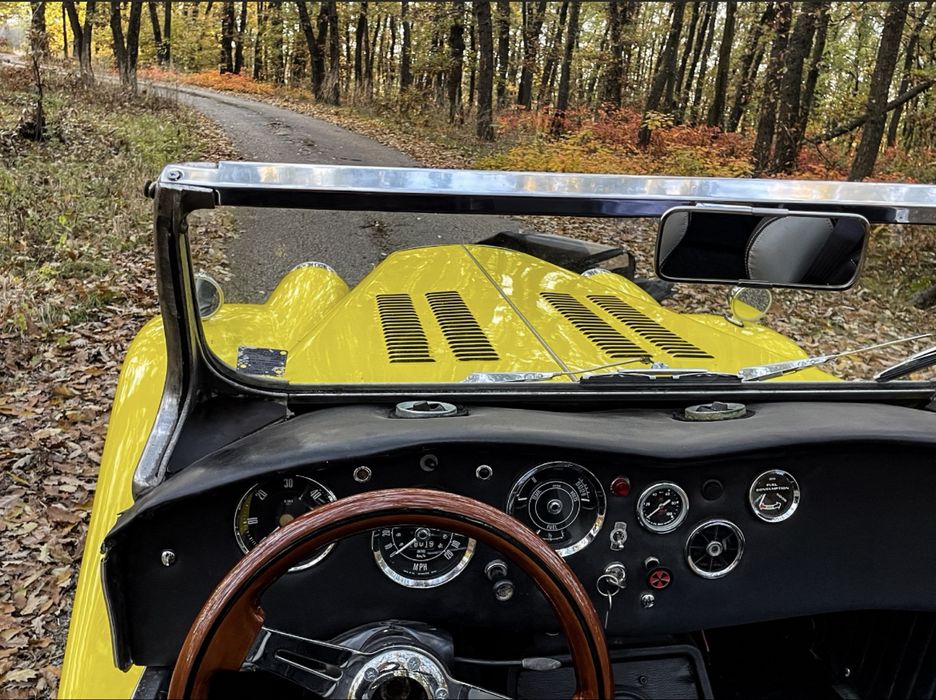 РЕТРО АВТОМОБИЛ СПАРТАН