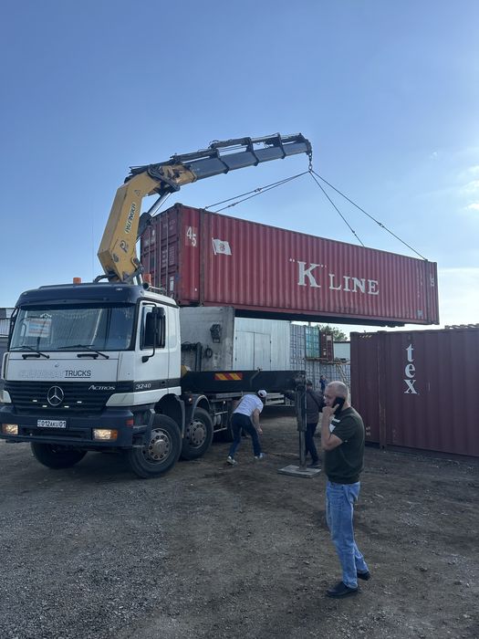Манипулятор контейнеровоз