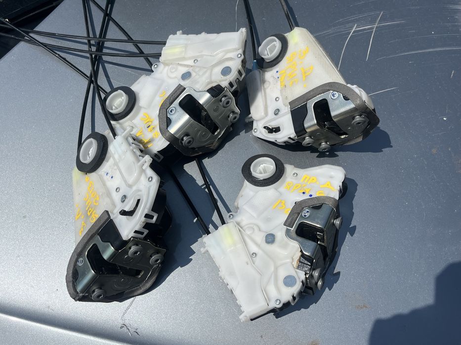 Брава за Тойота Ярис Toyota Yaris 2012-2020