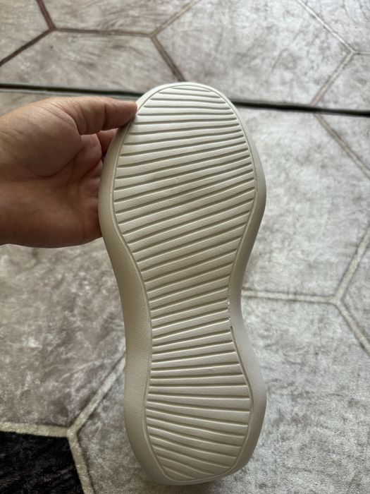 Продам обувь новую