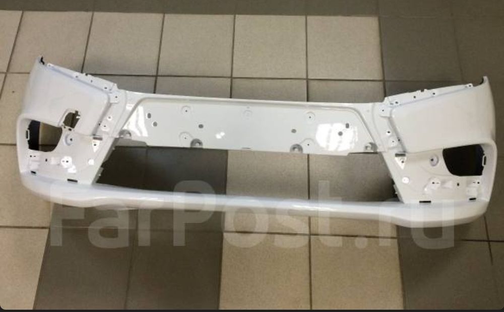 Бампер в цвет кузова Лада веста