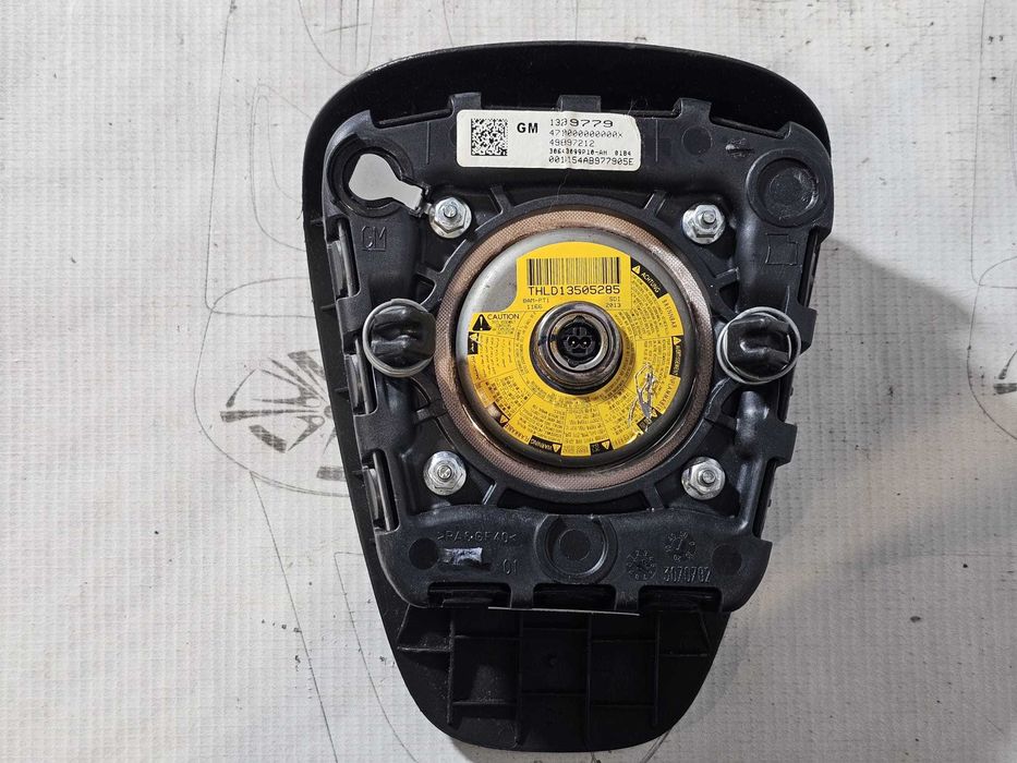 Airbag volan Vauxhall / Opel Astra J / Insignia A / Meriva B 2009-2017 2013 2.0 CDTI 118kW Cod OEM: 39172525, 13299779 (5E3)