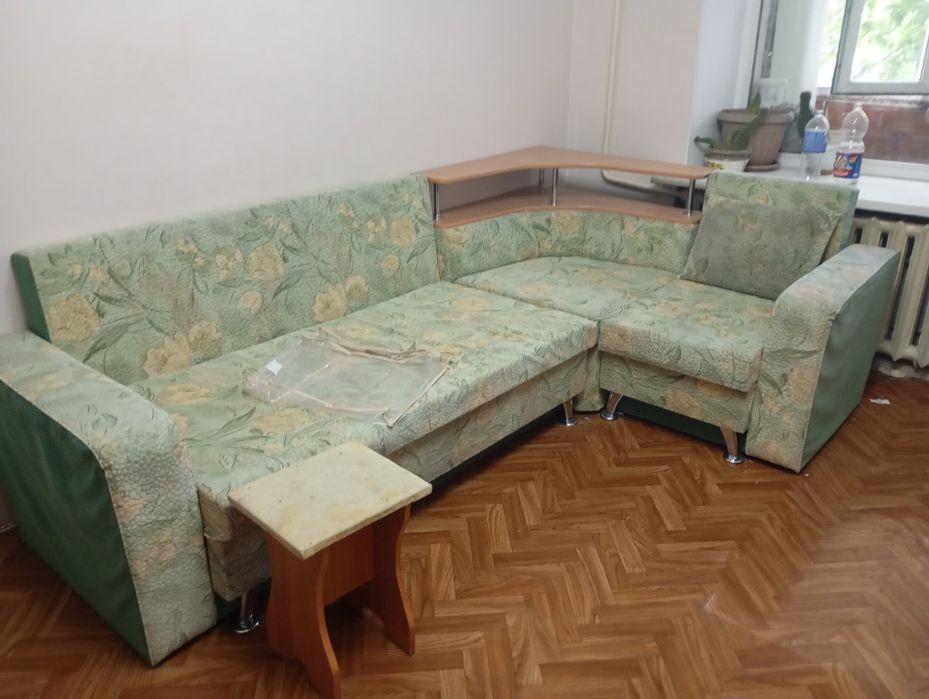 Отдам мебель  Даром