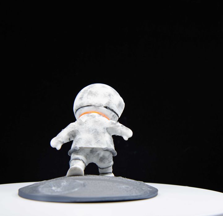 STAND TELEFON  ASTRONAUT PE LUNA -Handmade, dry brush + 4 straturi lac
